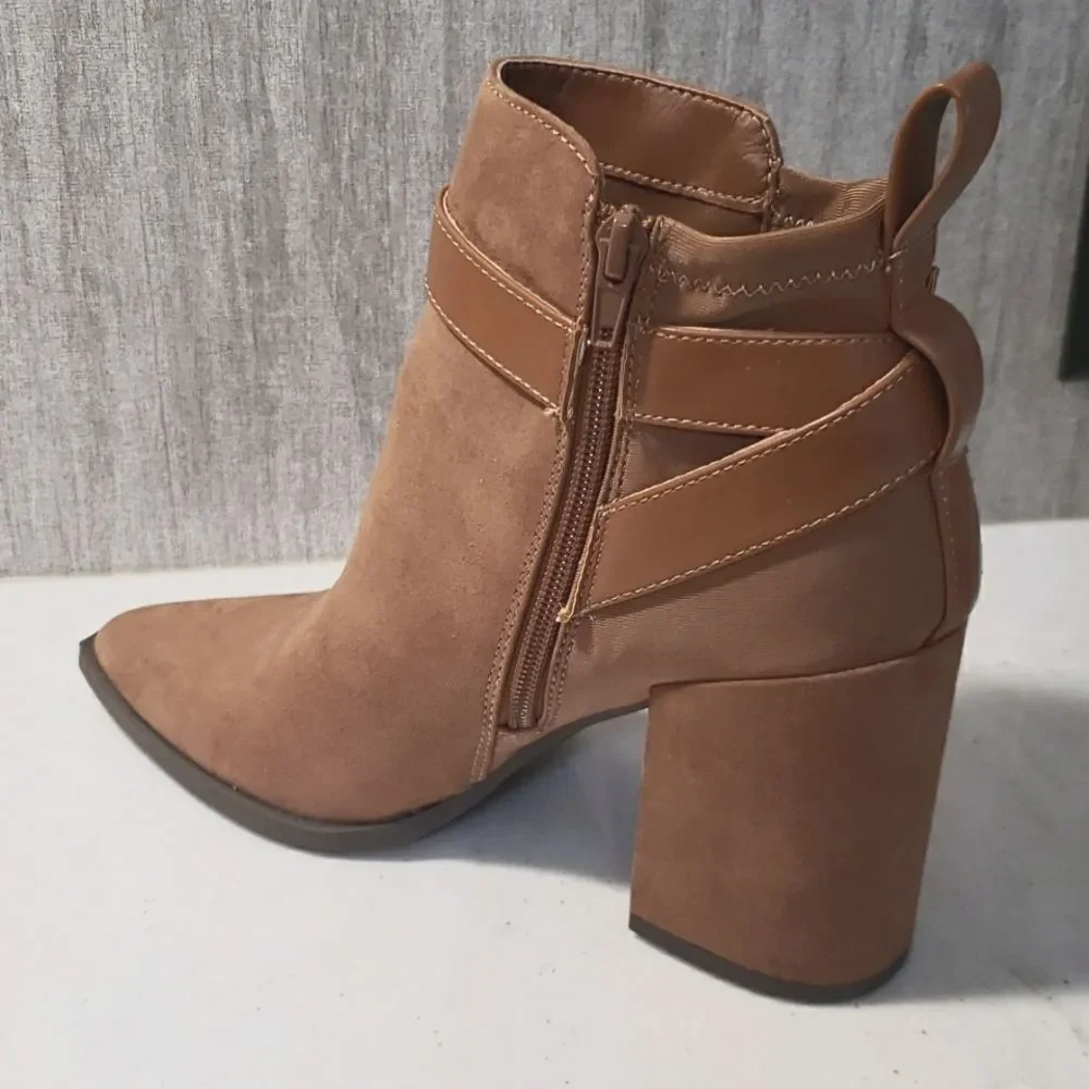 NWT SM New York Faux Suede Brown Ankle Boots Booties Sz 7 1/2